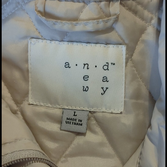 Button up coat - Picture 2 of 3